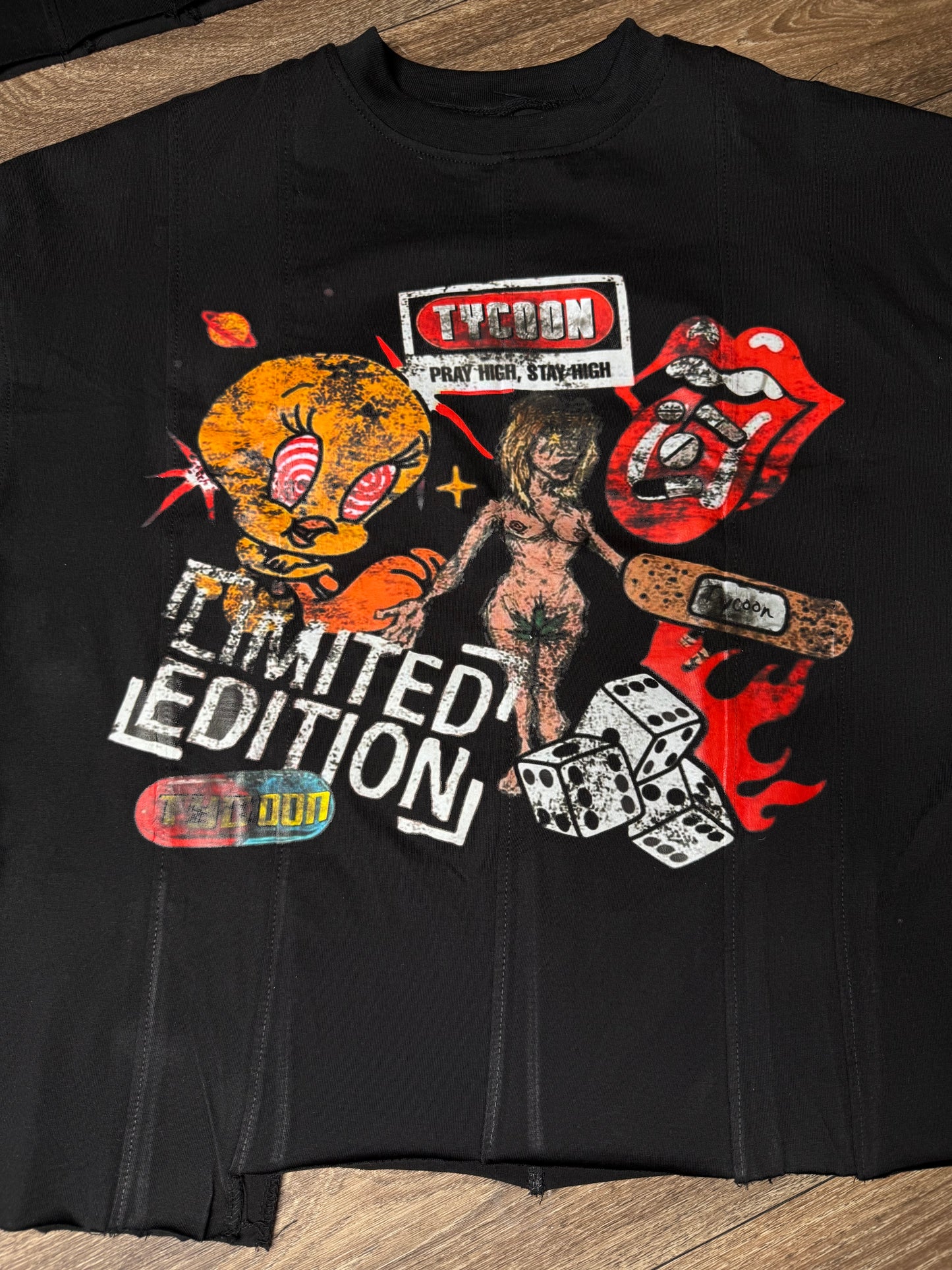 T STUDIOS TEE