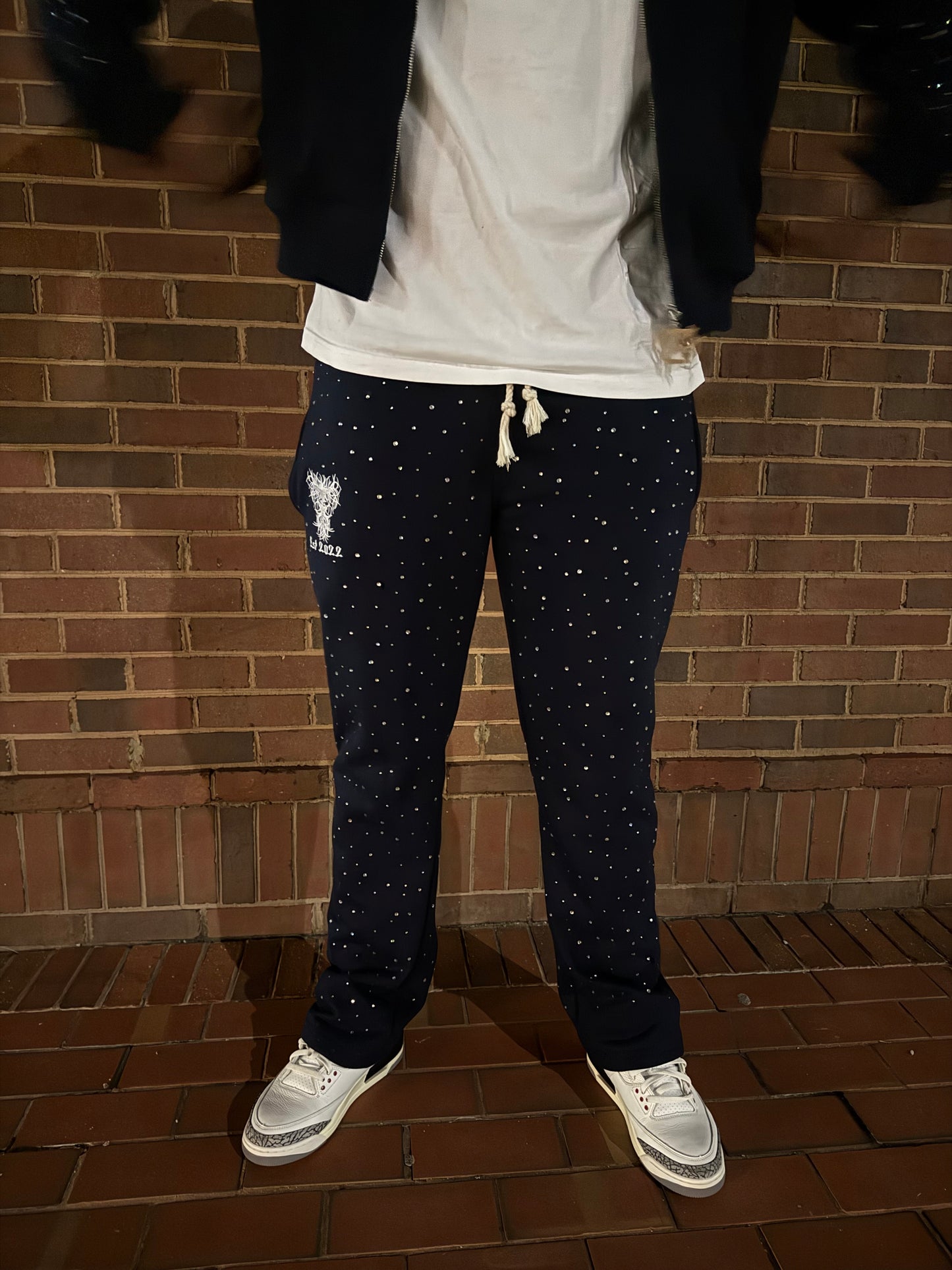 EST DIAMOND SWEATS