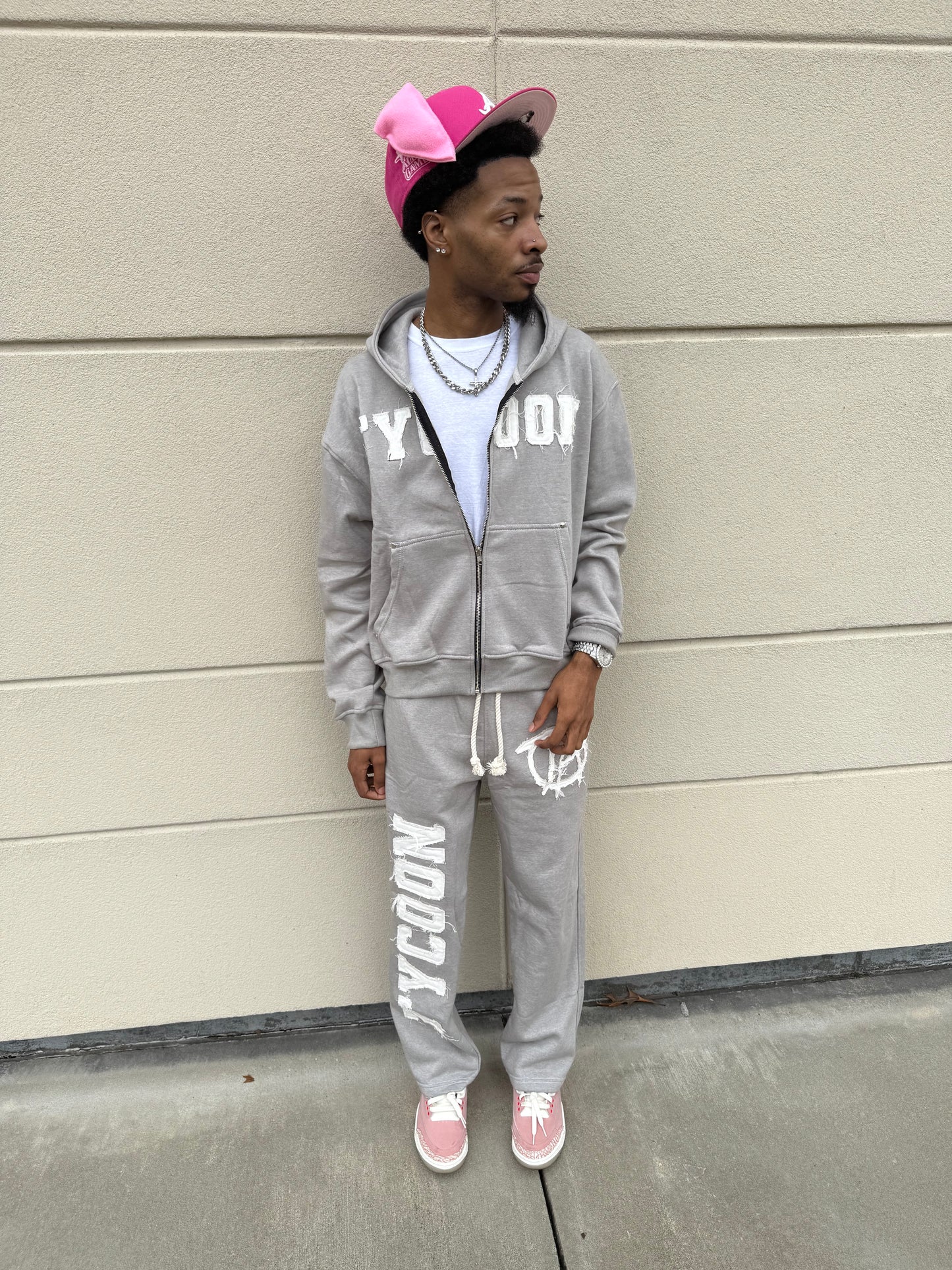 4TH QUARTER HOODIE + FREE PANTS
