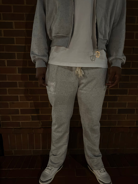 EST DIAMOND SWEATS